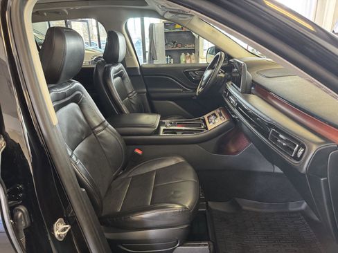 Used 2020 Lincoln Aviator Reserve w/ Equipment Group 201A image 24