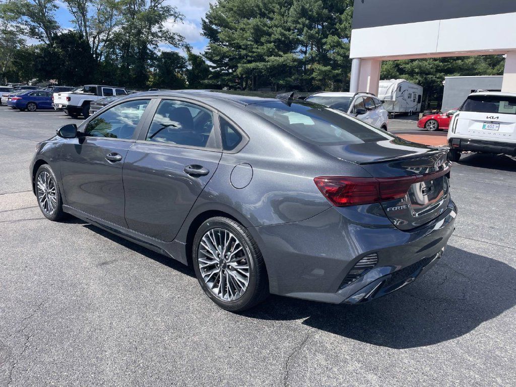 Used 2023 Kia Forte GT-Line w/ GT-Line Premium Package FWD image 3