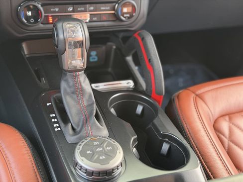 Used 2025 Ford Bronco Heritage Edition image 35