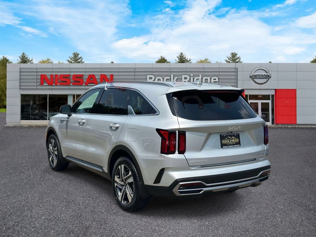 Used 2023 Kia Sorento EX AWD/4WD image 4
