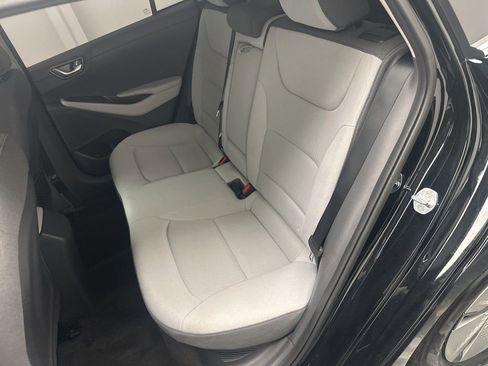 Used 2022 Hyundai Ioniq SE image 13