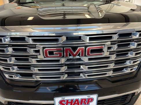Used 2024 GMC Acadia Denali w/ Super Cruise Package AWD/4WD image 11