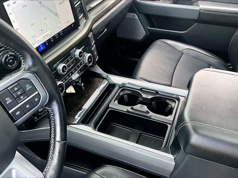 Used 2023 Ford F250 Lariat w/ Lariat Ultimate Package AWD/4WD image 16