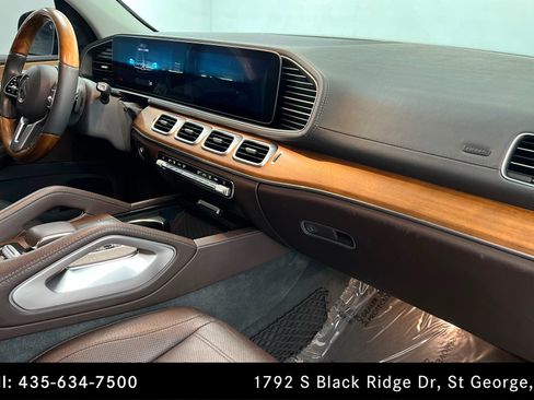 Used 2020 Mercedes-Benz GLS 580 4MATIC image 24