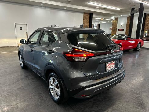 Used 2021 Nissan Kicks S FWD image 7