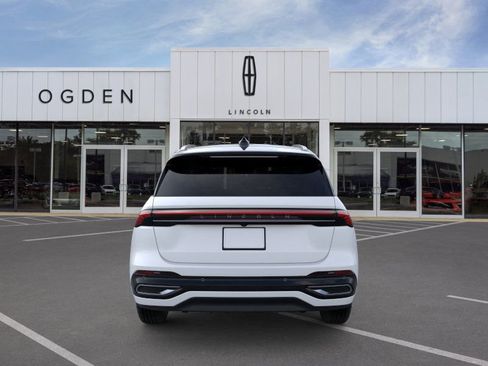 New 2026 Lincoln Nautilus Reserve image 5