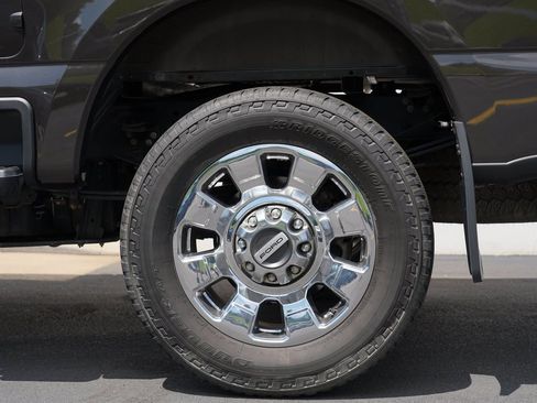 Used 2024 Ford F250 Lariat w/ Chrome Package AWD/4WD image 11