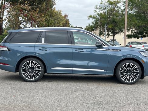 New 2025 Lincoln Aviator Black Label image 4