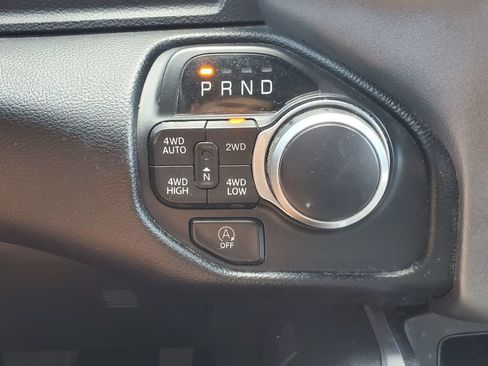 Used 2020 RAM 1500 Big Horn AWD/4WD image 30