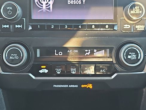 Used 2018 Honda Civic Sport image 21