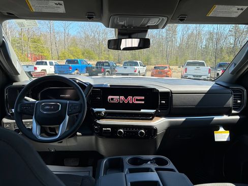 New 2026 GMC Sierra 1500 Elevation AWD/4WD image 13
