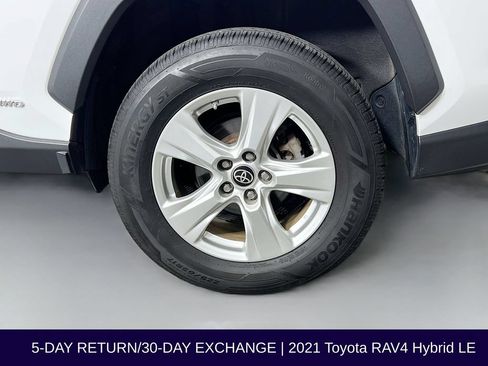 Used 2021 Toyota RAV4 LE AWD/4WD image 34