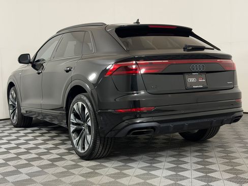 Used 2025 Audi Q8 Premium Plus AWD/4WD image 3