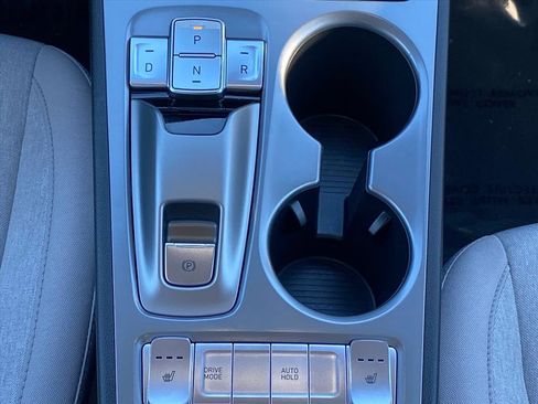 Used 2023 Hyundai Kona SEL image 11