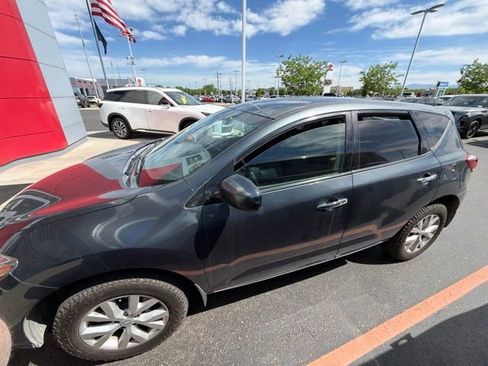 Used 2011 Nissan Murano S AWD/4WD image 2