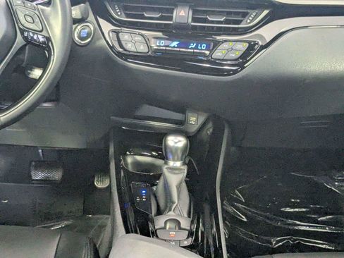 Used 2022 Toyota C-HR Nightshade FWD image 40