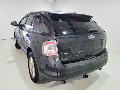 Used 2010 Ford Edge SEL image 16