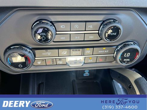 New 2025 Ford Bronco Badlands image 34