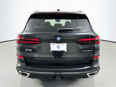 New 2026 BMW X5 xDrive50e image 6