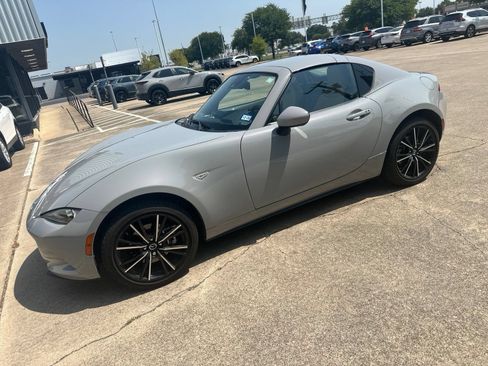 Used 2024 MAZDA MX-5 Miata RF Grand Touring RWD image 11