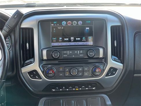 Used 2018 GMC Sierra 1500 SLT w/ SLT Premium Package image 18