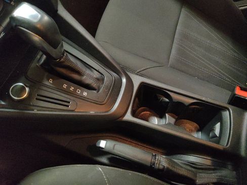 Used 2015 Ford Focus SE w/ SE Sport Package image 26