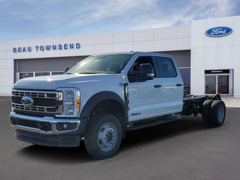 New 2026 Ford F450 XL image 2