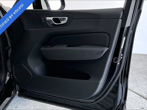 Certified 2026 Volvo XC60 B5 Plus AWD/4WD image 23