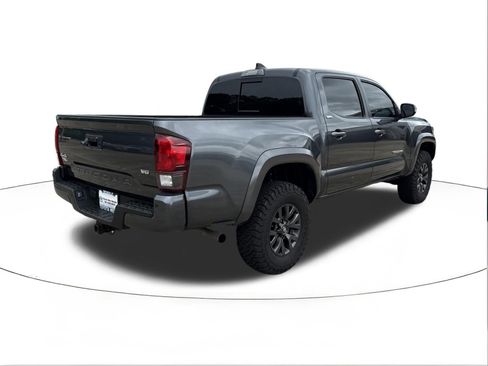 Used 2023 Toyota Tacoma SR5 AWD/4WD image 3