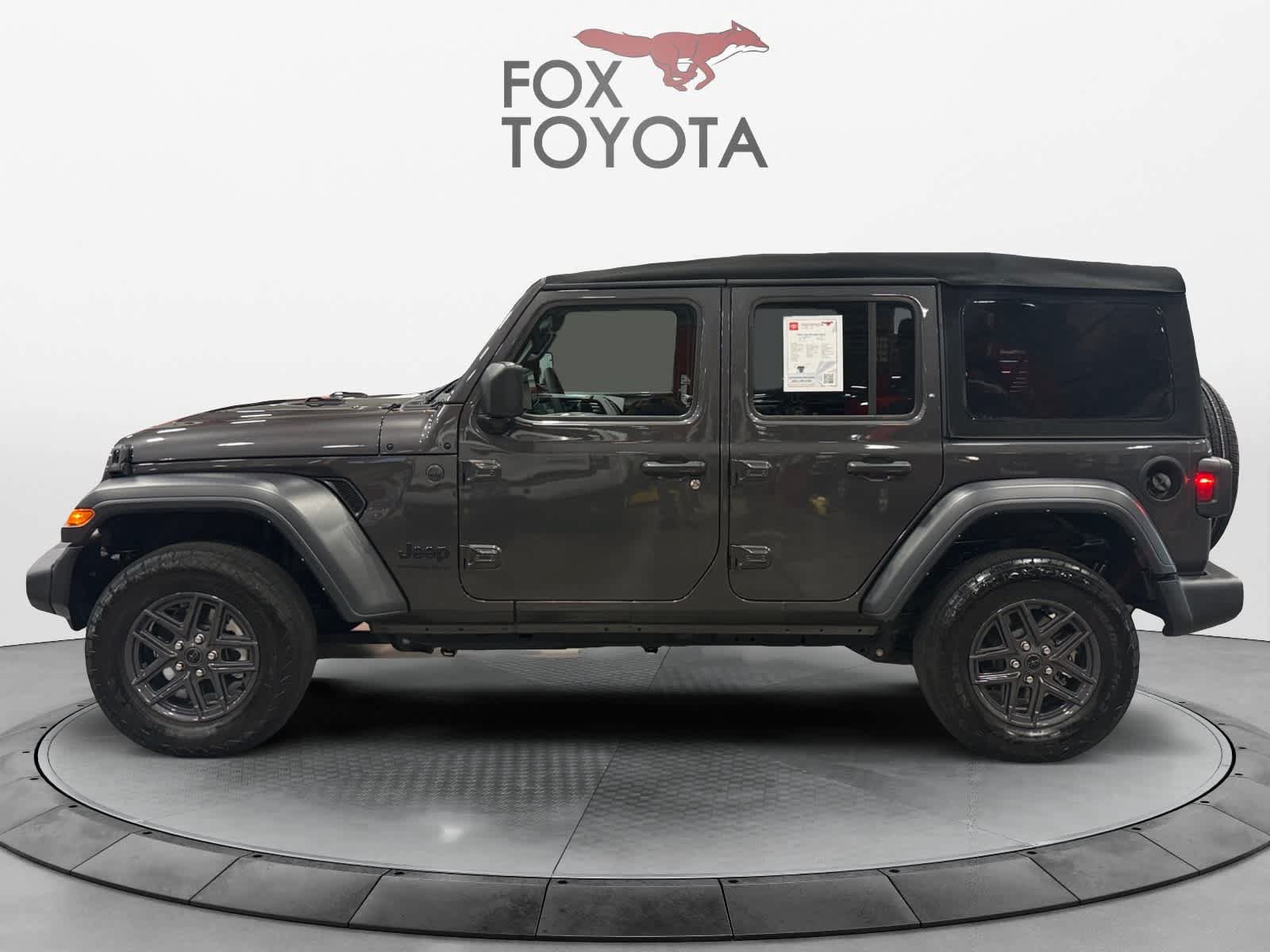 Used 2024 Jeep Wrangler Unlimited Sport AWD/4WD image 3
