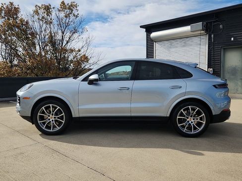 New 2026 Porsche Cayenne Coupe image 2