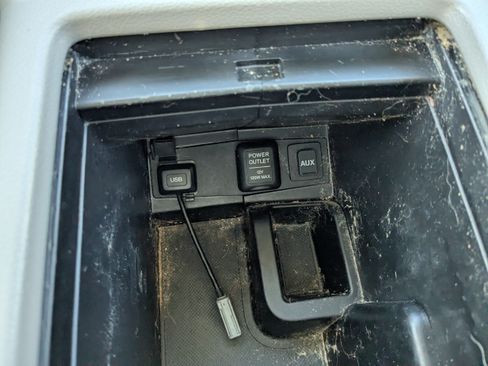 Used 2012 Honda CR-V LX image 23
