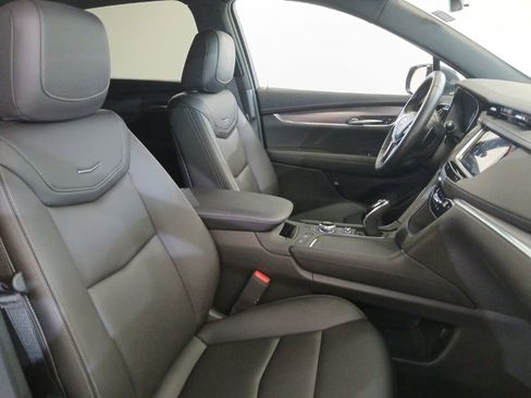Used 2023 Cadillac XT5 Luxury AWD/4WD image 13