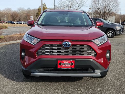 Used 2019 Toyota RAV4 Limited image 2