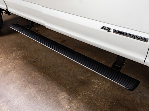 Used 2022 Ford F350 Platinum image 12