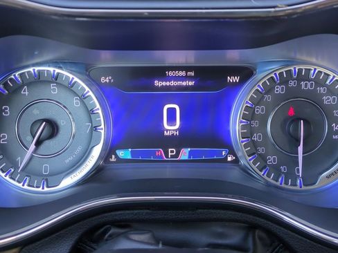 Used 2015 Chrysler 200 C w/ Navigation & Sound Group I image 40
