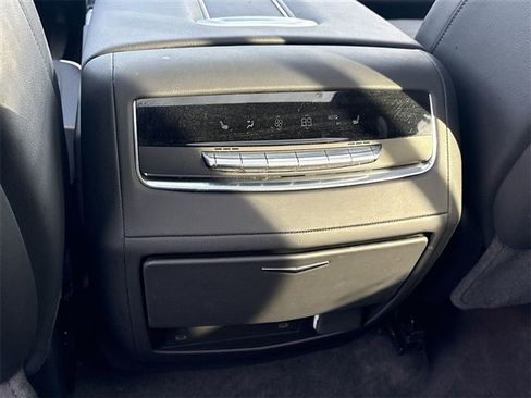 Certified 2025 Cadillac Escalade ESV Sport w/ Touring Package image 22