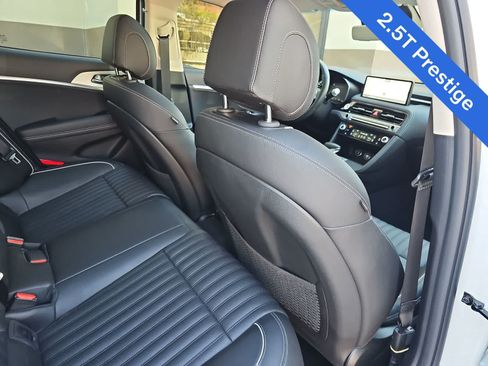 Used 2026 Genesis G70 2.5T Prestige RWD image 15