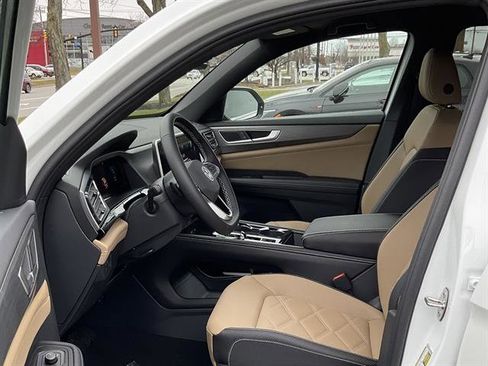 New 2026 Volkswagen Atlas Cross Sport SE image 7