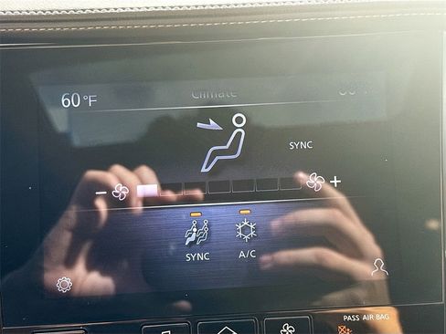 Used 2022 INFINITI QX55 Luxe w/ Cargo Package image 17