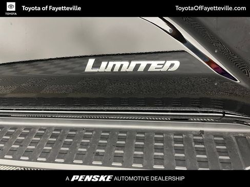 Used 2026 Toyota 4Runner Limited AWD/4WD image 15