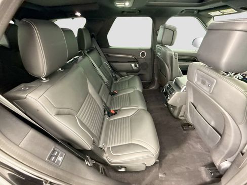 Used 2024 Land Rover Discovery Metropolitan Edition AWD/4WD image 21
