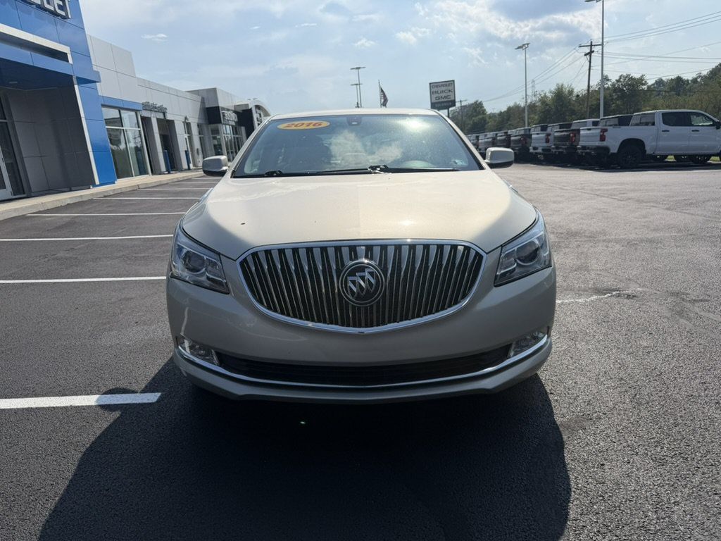 Used 2016 Buick LaCrosse FWD image 9