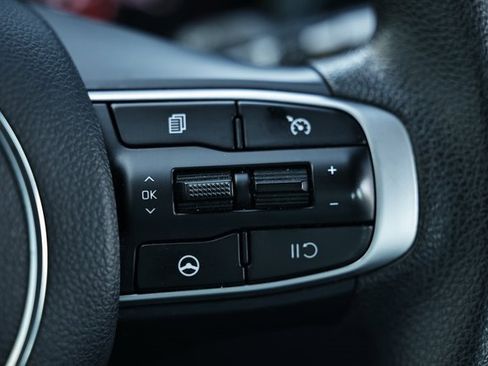 Used 2024 Kia K5 LXS image 33