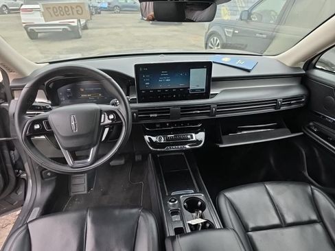 Used 2023 Lincoln Corsair FWD w/ Equipment Group 101A image 4