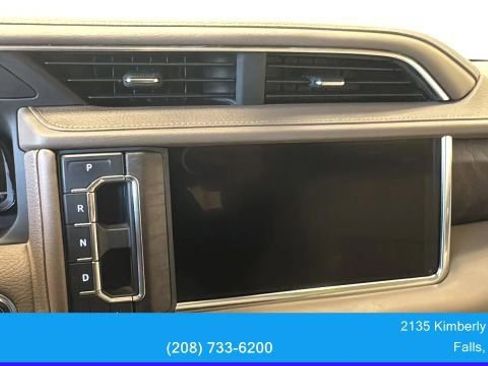 Used 2023 GMC Yukon Denali w/ Advanced Technology Package AWD/4WD image 20
