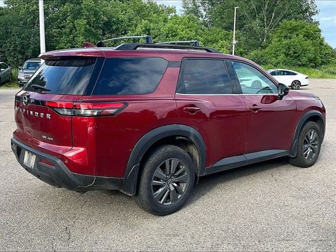 Used 2022 Nissan Pathfinder SV w/ Cargo Package AWD/4WD image 6