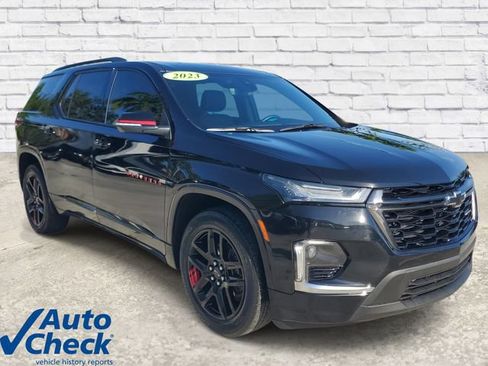 Used 2023 Chevrolet Traverse Premier w/ Redline Edition FWD image 5