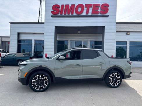 Used 2025 Hyundai Santa Cruz Limited AWD/4WD image 1