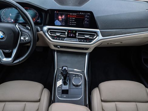 Used 2019 BMW 330i xDrive Sedan w/ Premium Package image 26